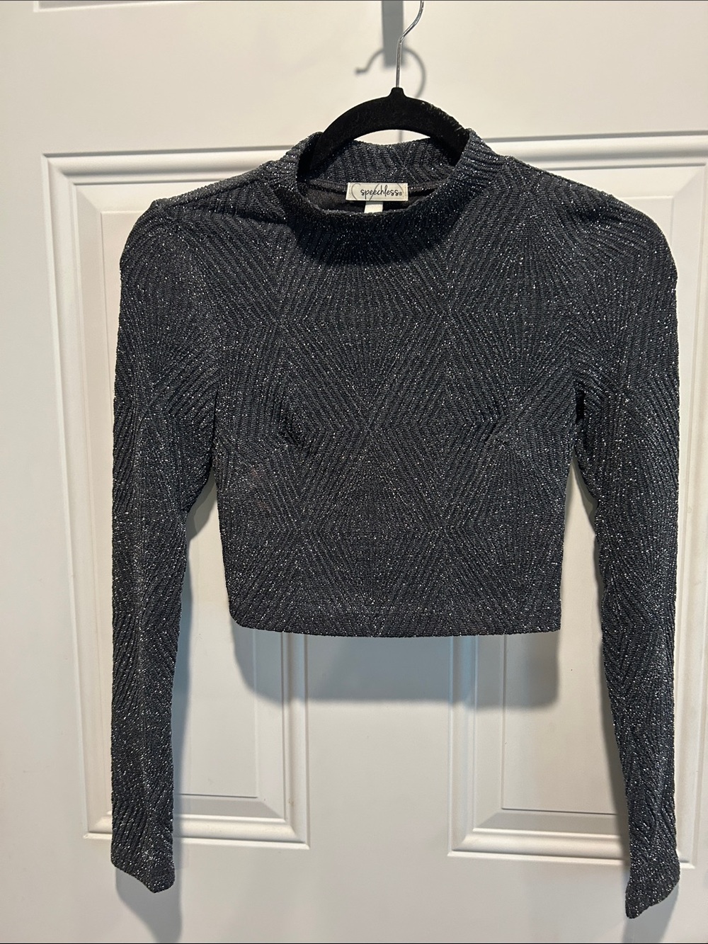 Speechless Metallic Charcoal Long-Sleeve Crop Top Size Small